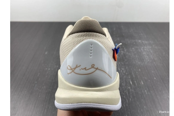 Nike Undefeated Kobe Protro DB4796-101 White Rice 5  1117